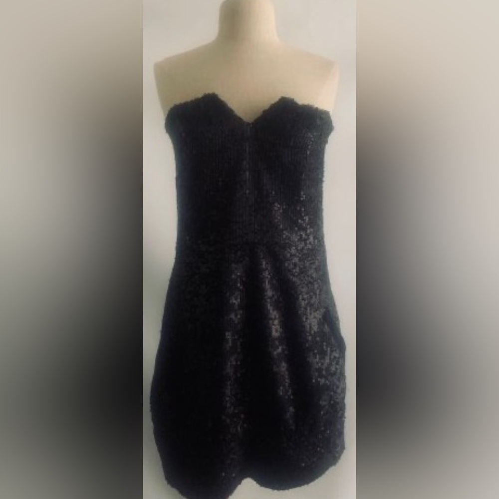 Tommy Hilfiger: Black Strapless Dress